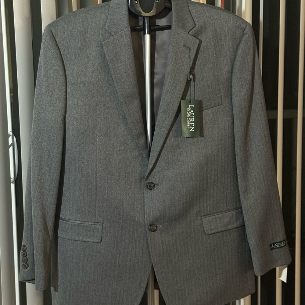 Ralph Lauren Men's Grey Herringbone Blazer - Size 46 Men's
